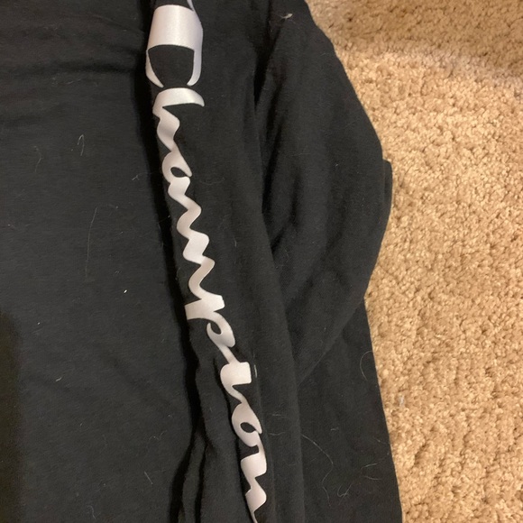 Never worn champion long sleeve - Picture 2 of 3